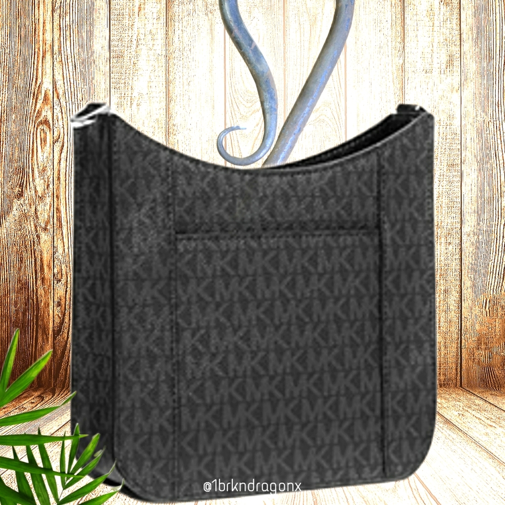 MK NWT MICHAEL KORS MESSENGER SMALL BAG BNWT 💜 pristine condition 💜 - Picture 5 of 15